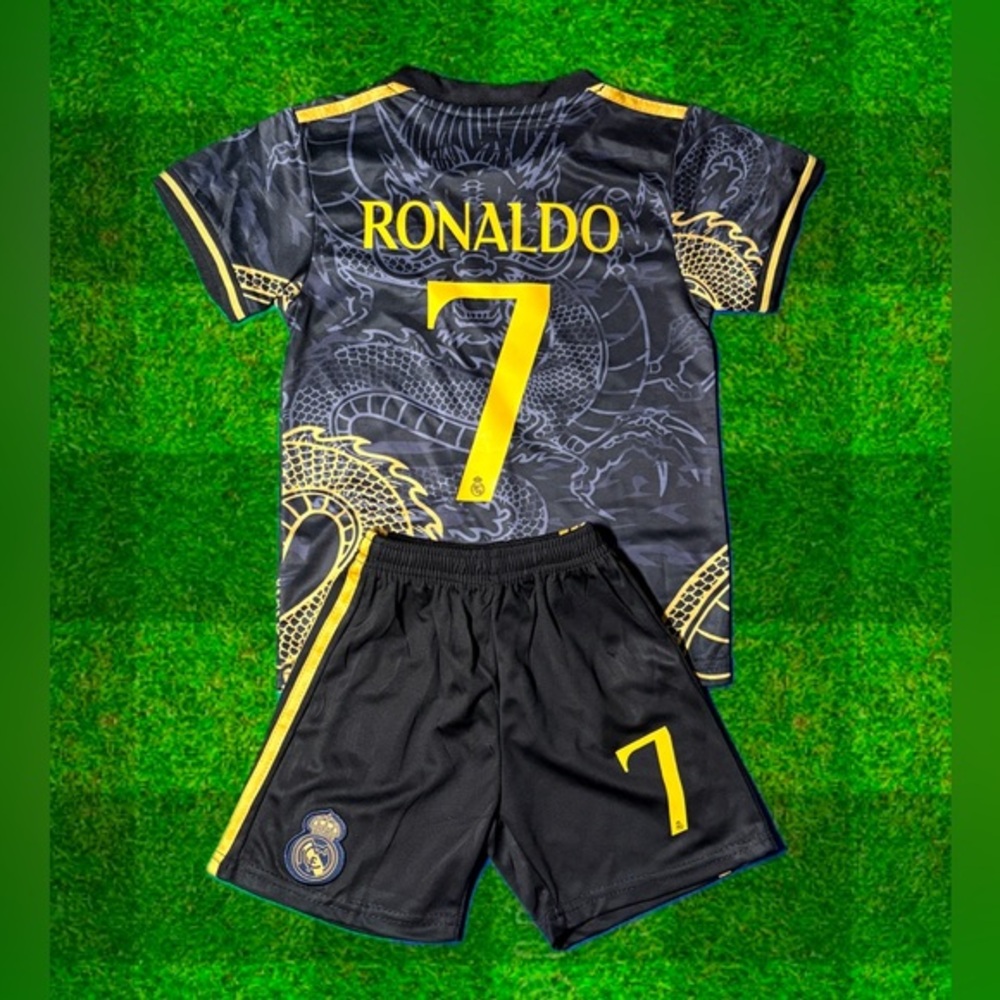 Ronaldo Large Youth 28 black dragon edition Size 28 2 Piece Set